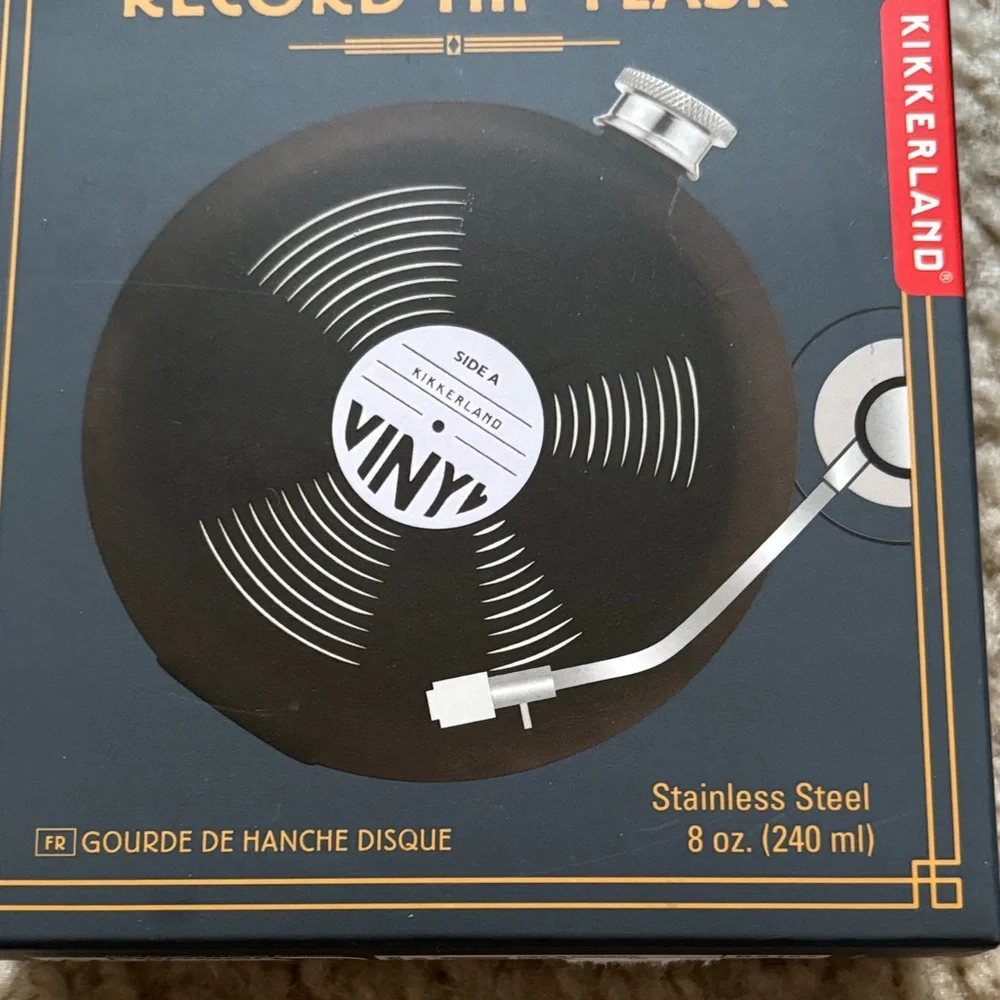 Brand New! Kikkerland Vinyl Record Black Hip Flask - Picture 4 of 4